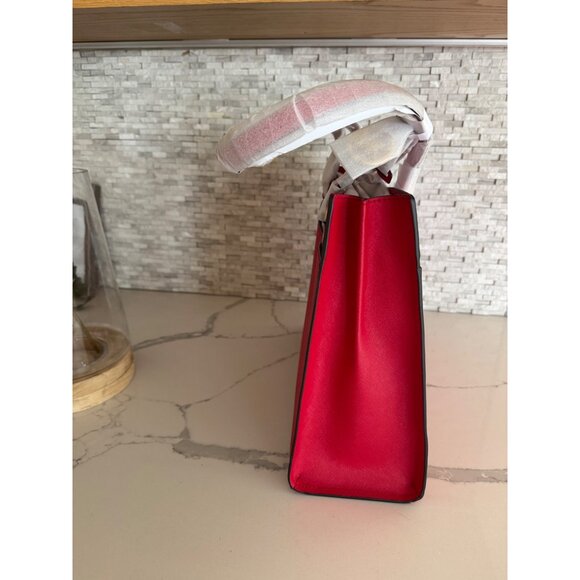 New Michael Kors Jet Set Travel Large Saffiano Bright Red Leather Pocket Tote - Picture 4 of 7